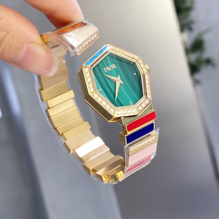 Watches Dior 323421 size:26*32 mm