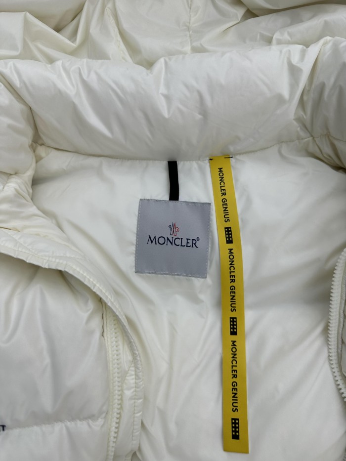Clothes Moncler 240