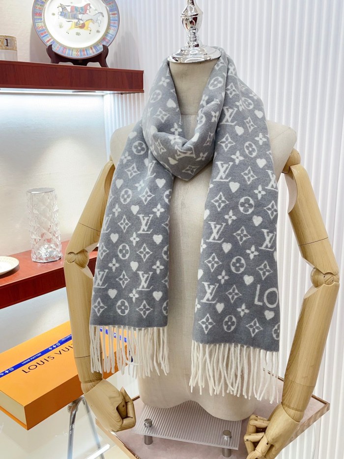 Streetwear Scarf LV 323781 SIZE:45*200cm