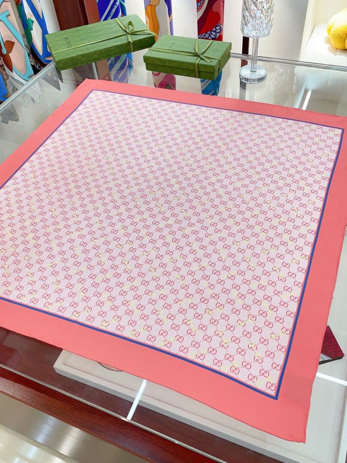 Streetwear Scarf GUCCI 323757 SIZE:90cm*90cm