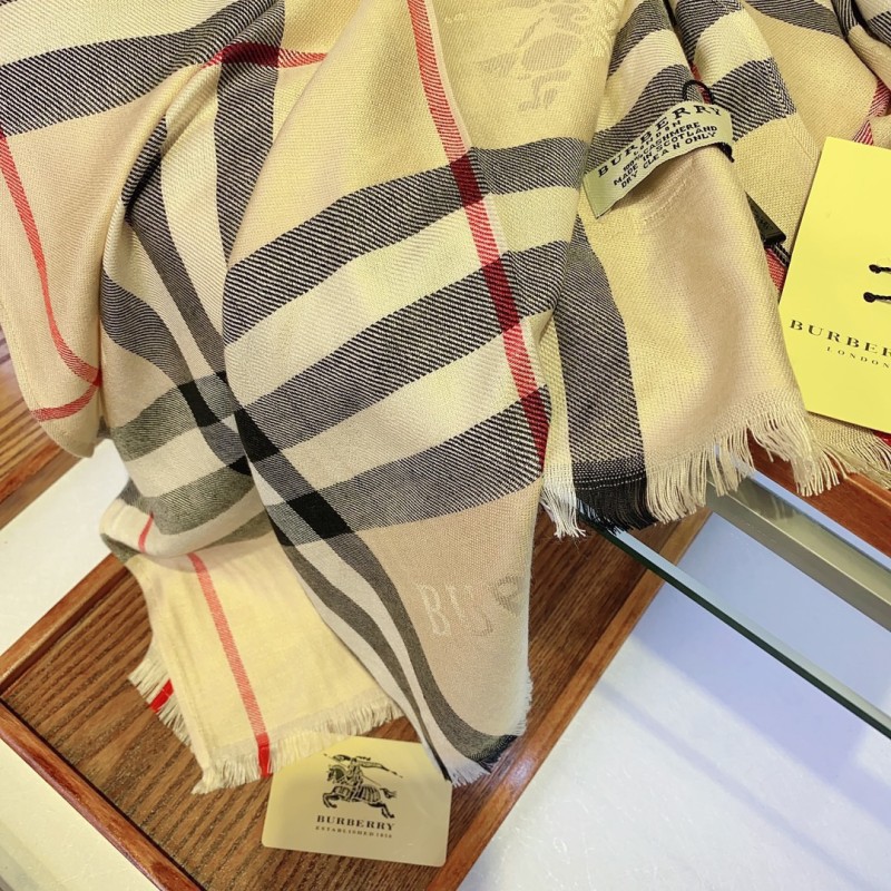 Streetwear Scarf BURBERRY 323787 size：180*70CM
