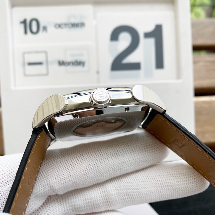 Watches PARMIGIANI 323574 size:37*12 mm