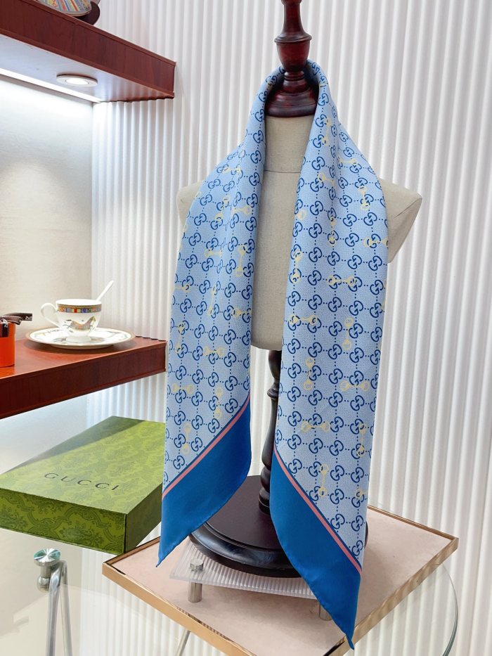 Streetwear Scarf GUCCI 323756 SIZE:90cm*90cm