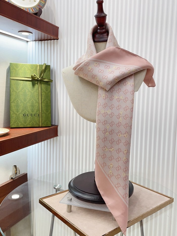 Streetwear Scarf GUCCI 323759 SIZE:90cm*90cm