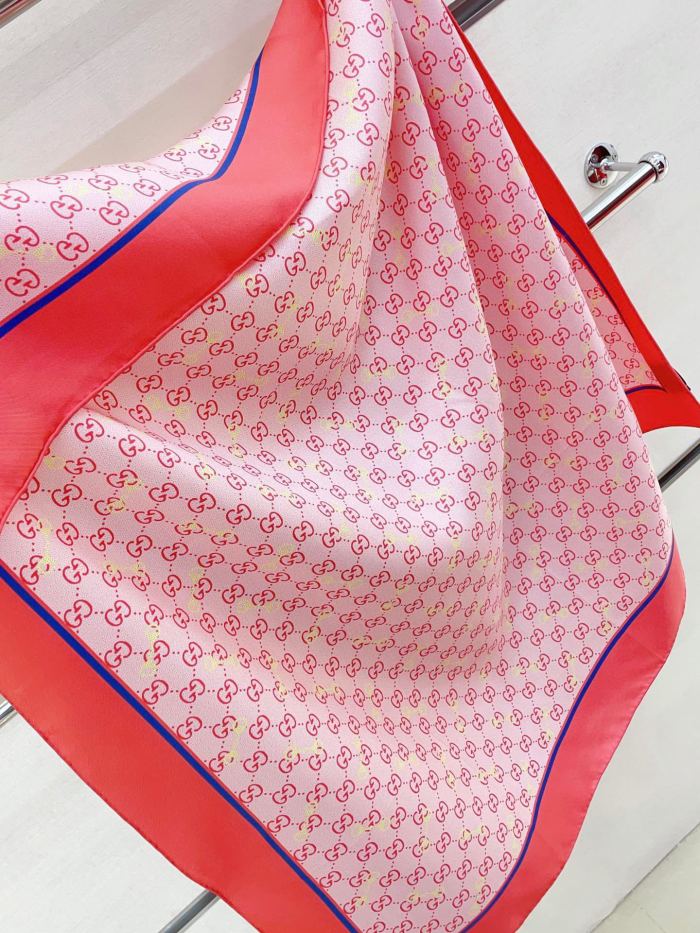 Streetwear Scarf GUCCI 323757 SIZE:90cm*90cm