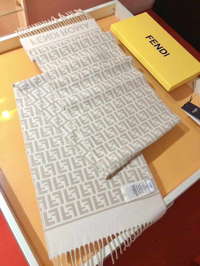 Streetwear Scarf FENDI 323716 SIZE:32X200cm