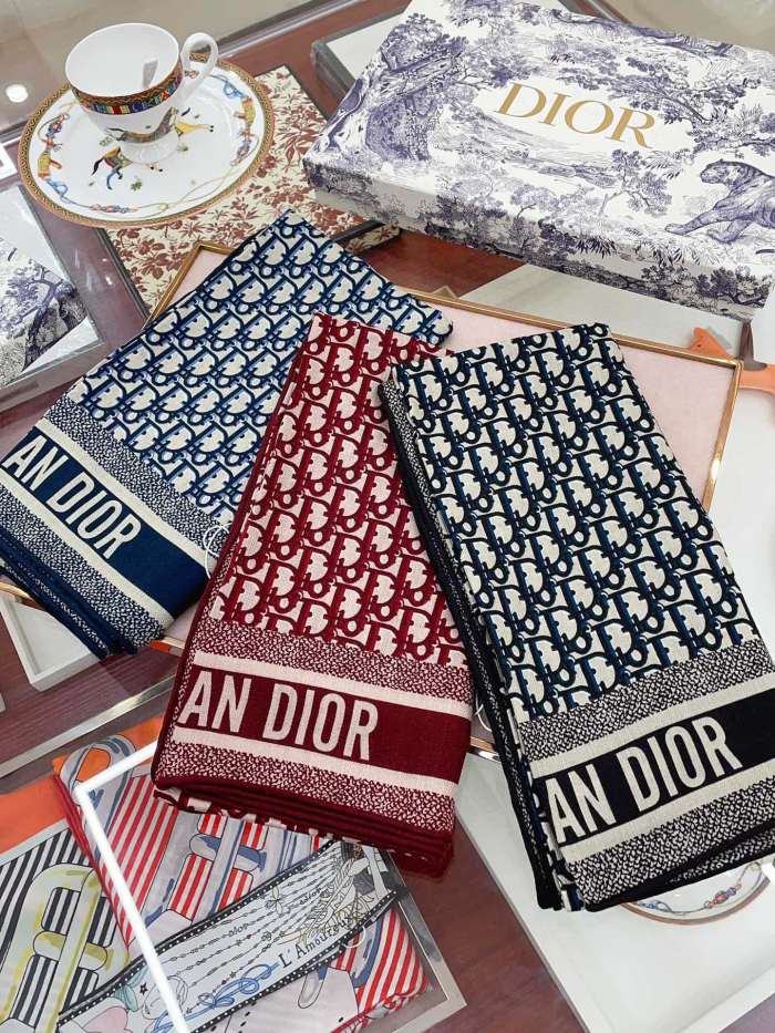 Streetwear Scarf Dior 326601 SIZE:65*185cm