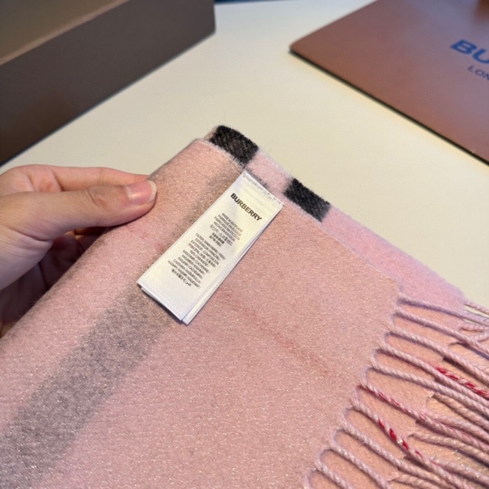 Streetwear Scarf BURBERRY 323702 size： 38*190CM