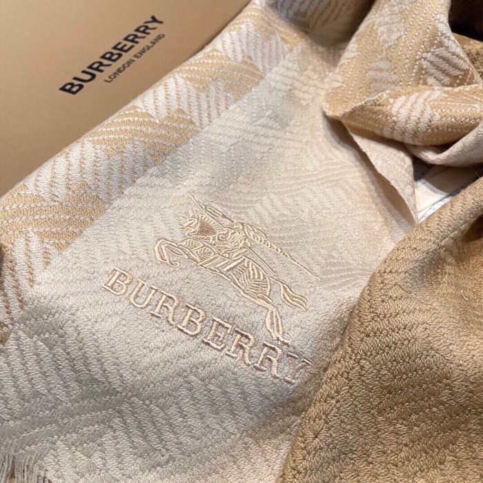Streetwear Scarf BURBERRY 323688 size：32x180CM