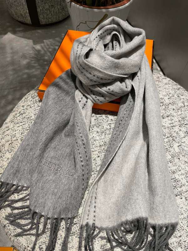Streetwear Scarf Hermes 326499 SIZE:30*180cm