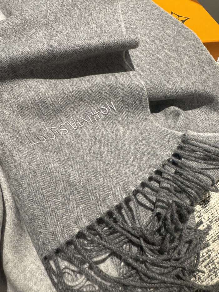 Streetwear Scarf LV 326491 SIZE:30*180cm