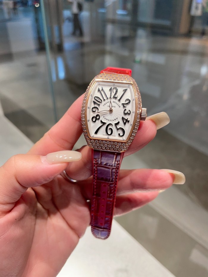 Watches Franck muller 326795 size:40*35*11 mm