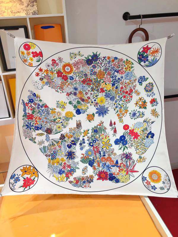 Streetwear Scarf Hermes 326503 SIZE:90x90cm