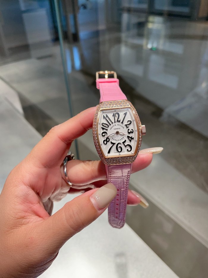 Watches Franck muller 326795 size:40*35*11 mm