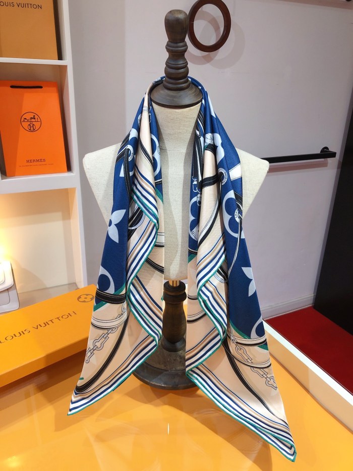 Streetwear Scarf LV 326512 SIZE:90X90cm