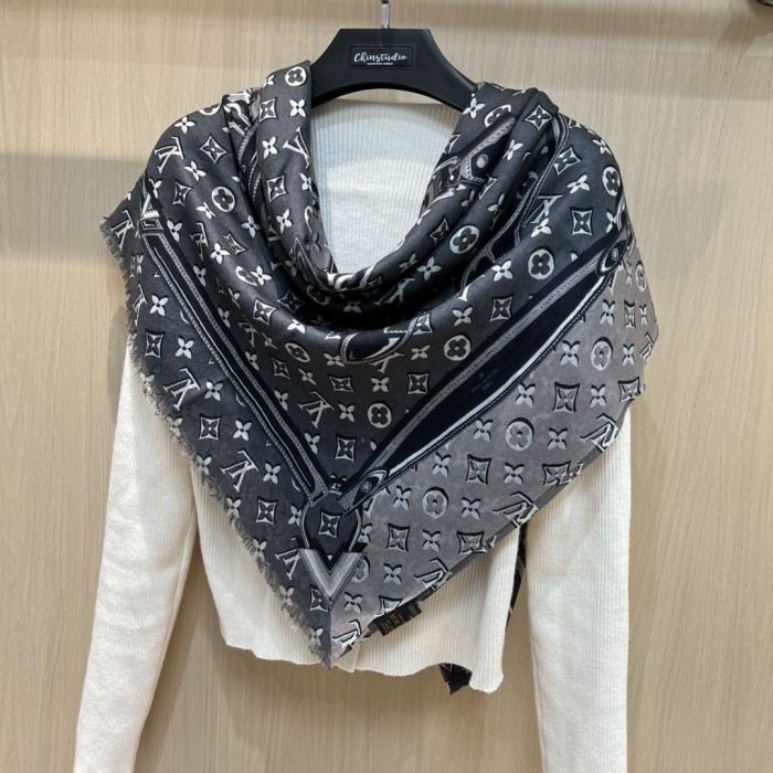 Streetwear Scarf LV 326462 SIZE:110*200cm