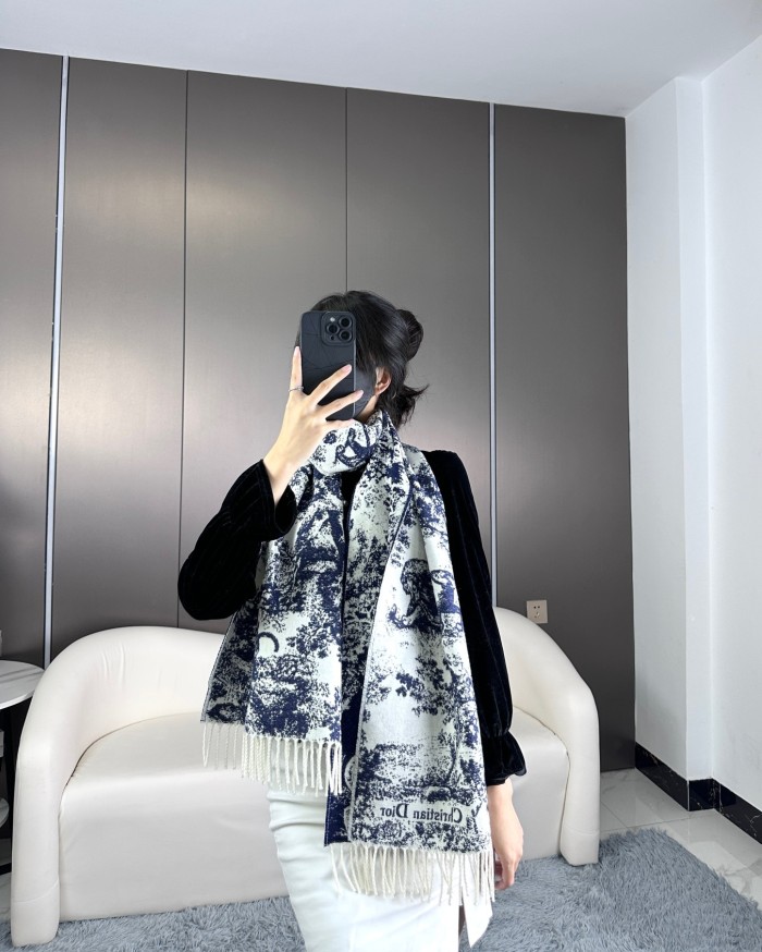 Streetwear Scarf GUCCI 326336 SIZE:90cm*90cm