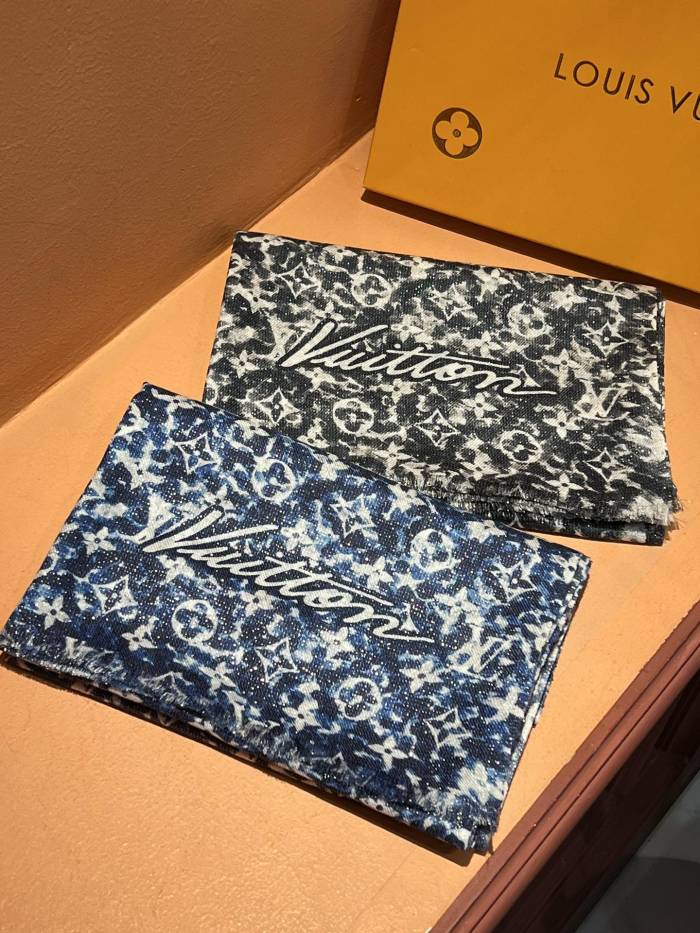 Streetwear Scarf LV 326403 SIZE:110*200cm