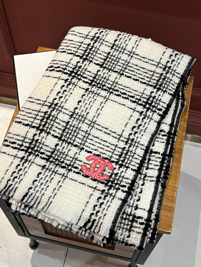 Streetwear Scarf CELINE 326443 size：200*65cm