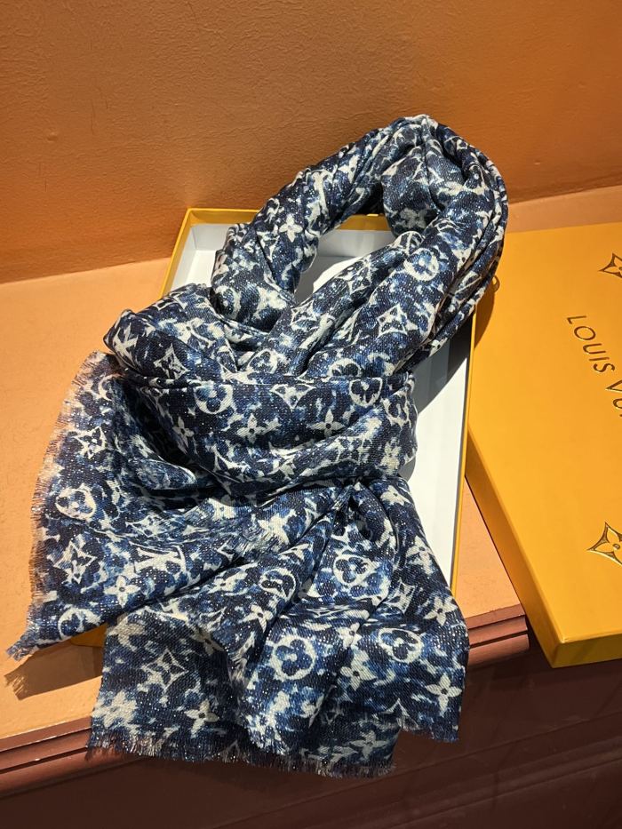 Streetwear Scarf LV 326403 SIZE:110*200cm