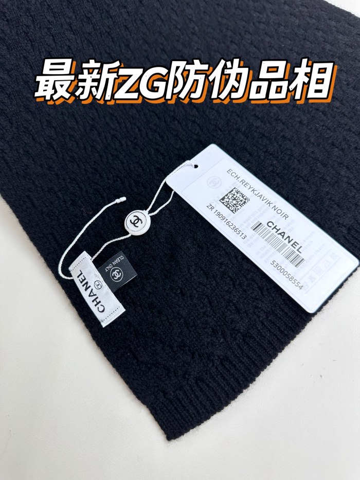 Streetwear Scarf CELINE 326452 size：70x180cm