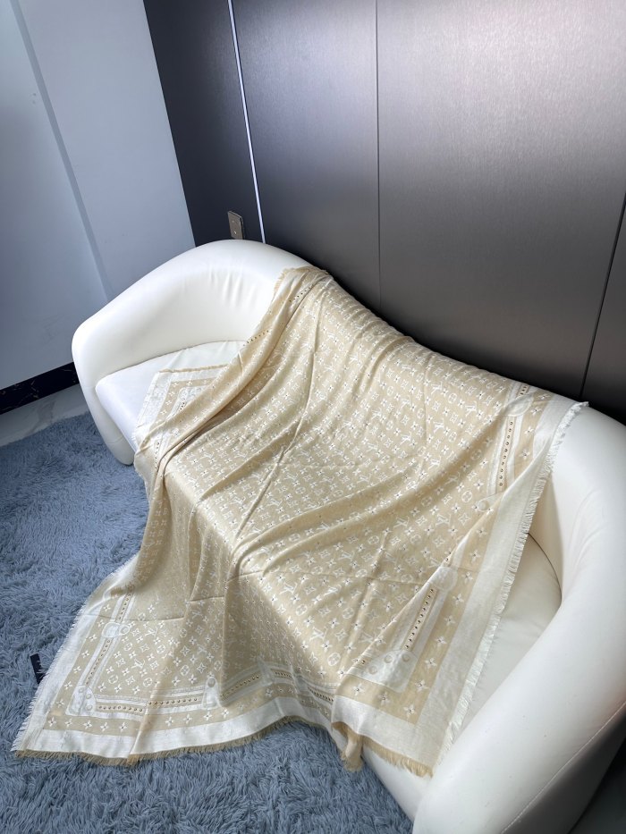 Streetwear Scarf LV 326338 SIZE:140*140cm