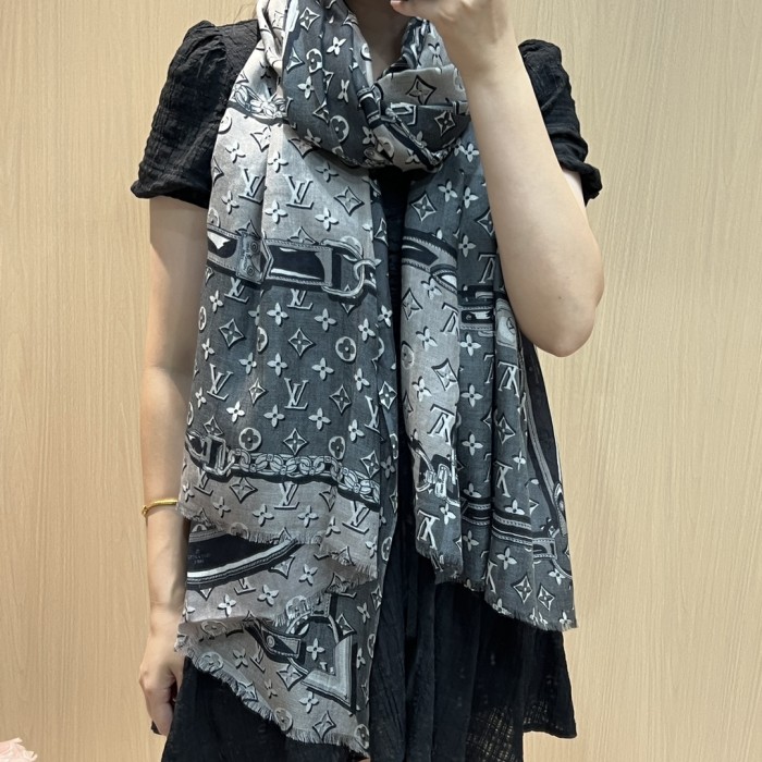 Streetwear Scarf LV 326462 SIZE:110*200cm