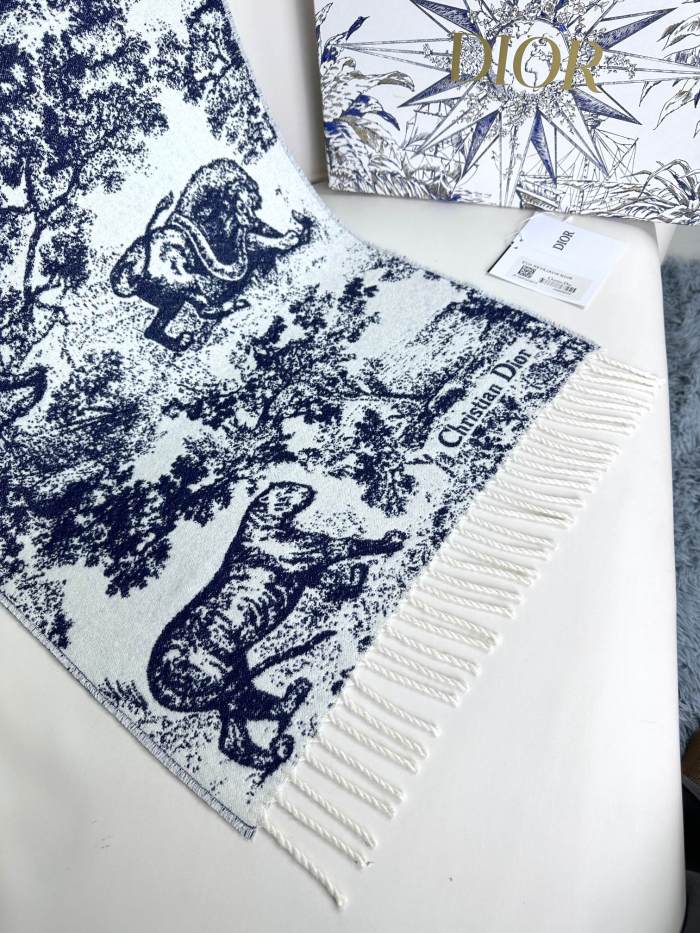 Streetwear Scarf GUCCI 326336 SIZE:90cm*90cm