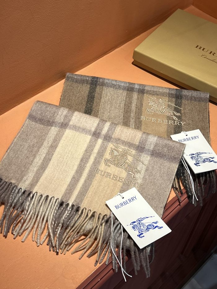 Streetwear Scarf BURBERRY 326441 size：32*192cm