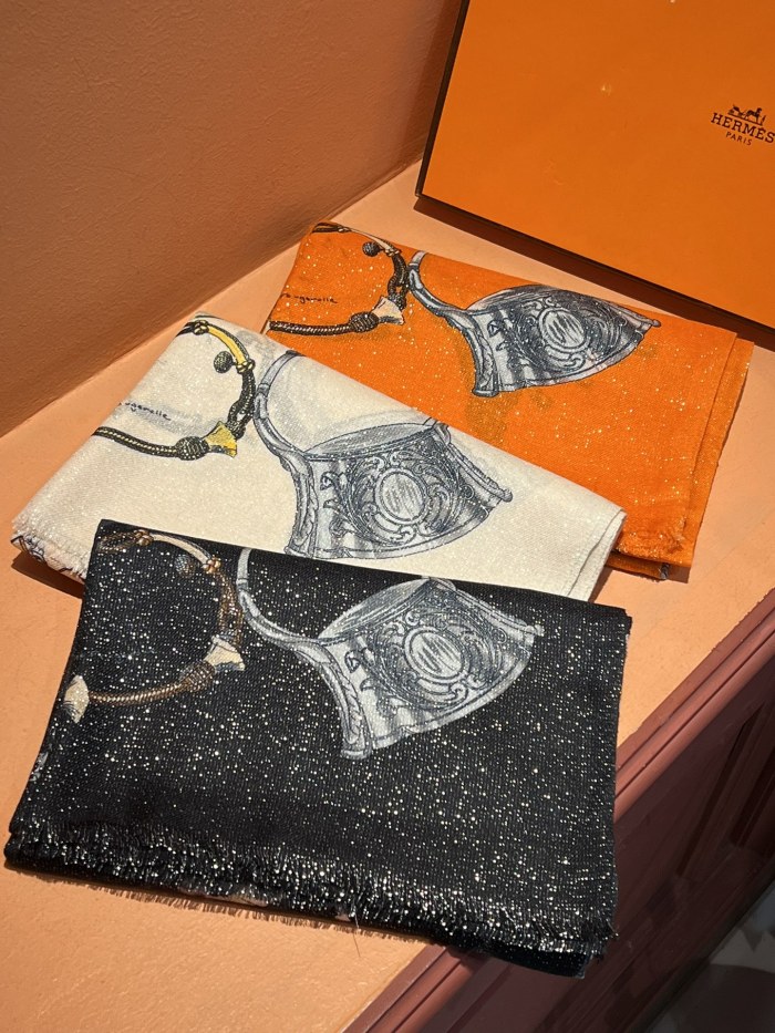 Streetwear Scarf Hermes 326399 SIZE:110x200cm