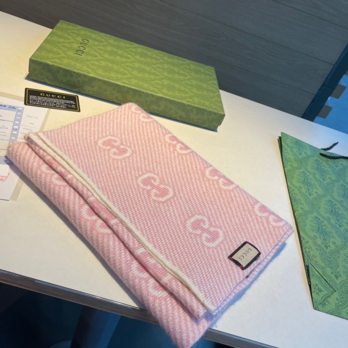 Streetwear Scarf GUCCI 326001