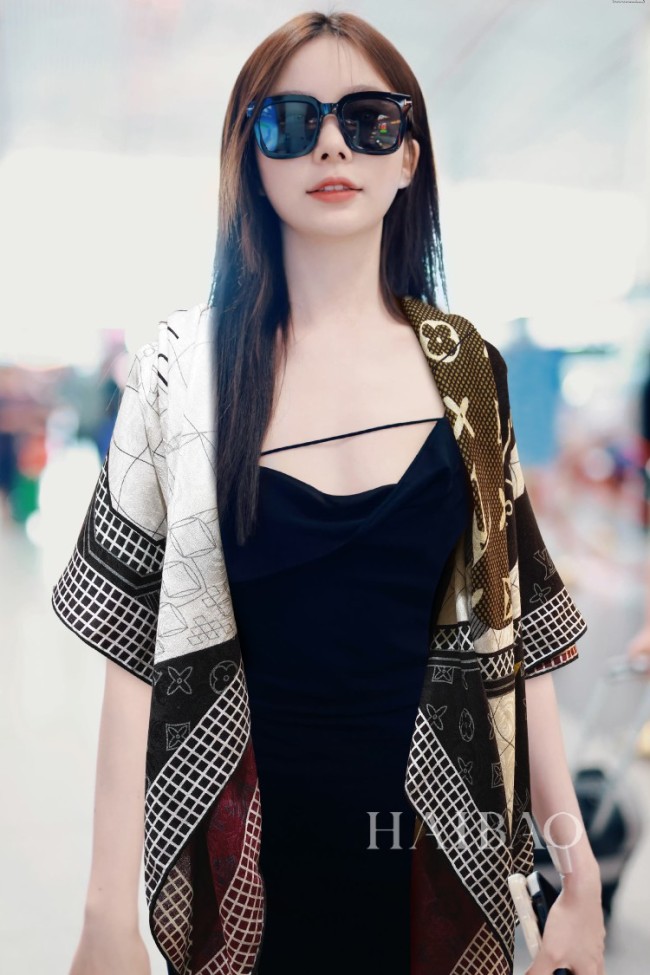 Streetwear Scarf LV 326013 SIZE:140*140cm