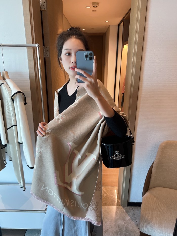 Streetwear Belt LV 326267 size:180*70CM