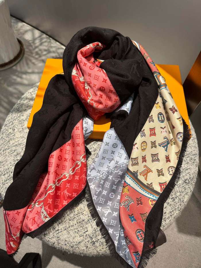Streetwear Scarf LV 325981 SIZE:140*140cm