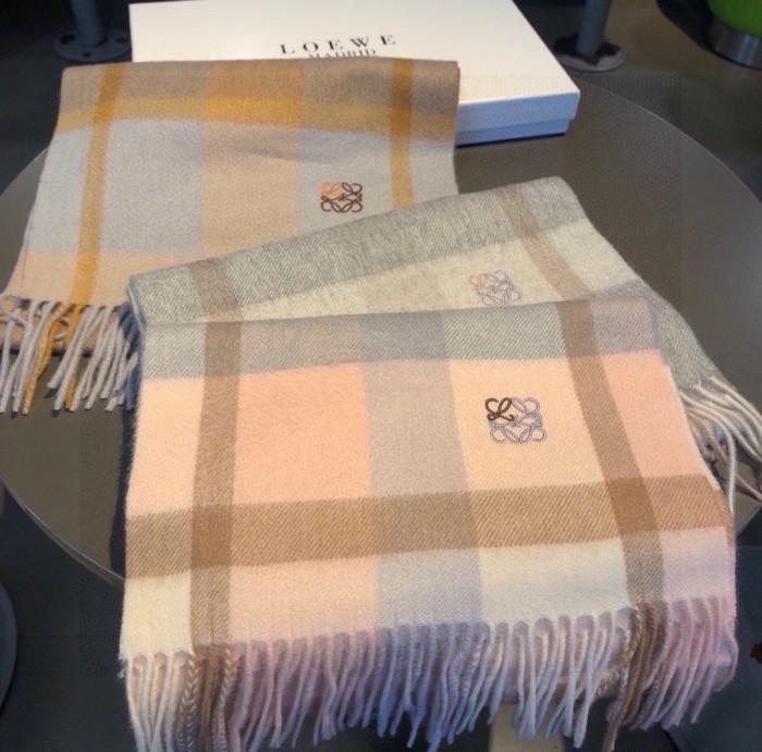Streetwear Scarf Loewe 326006 SIZE:30*180cm