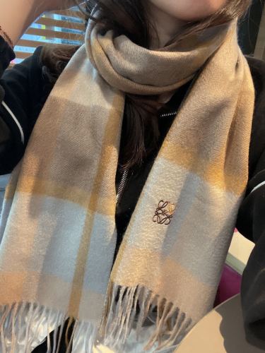 Streetwear Scarf Loewe 326005 SIZE:30*180cm