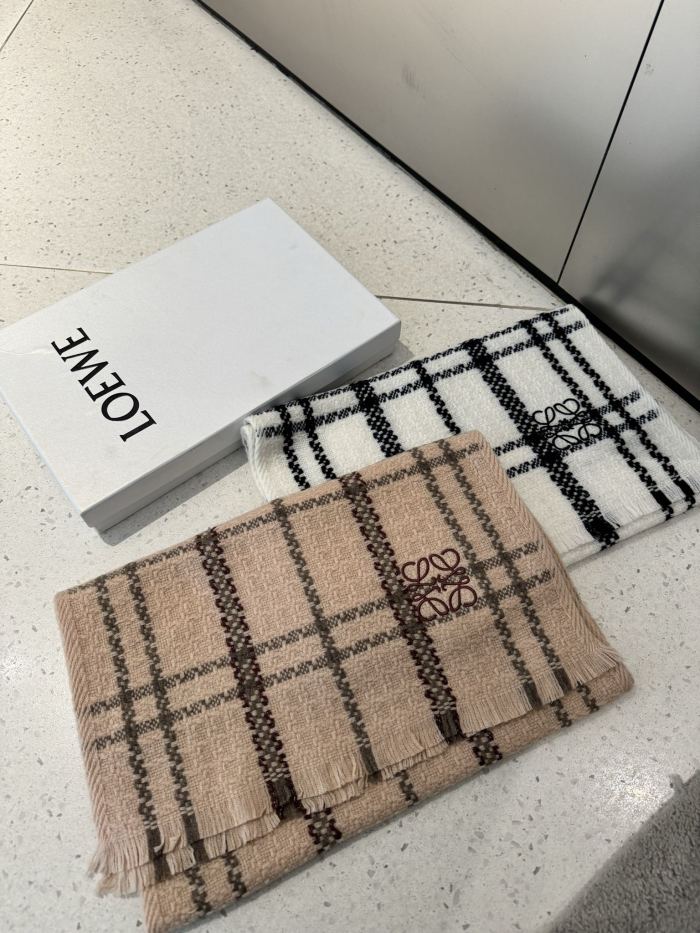 Streetwear Scarf Loewe 325977 SIZE:35 x 180cm