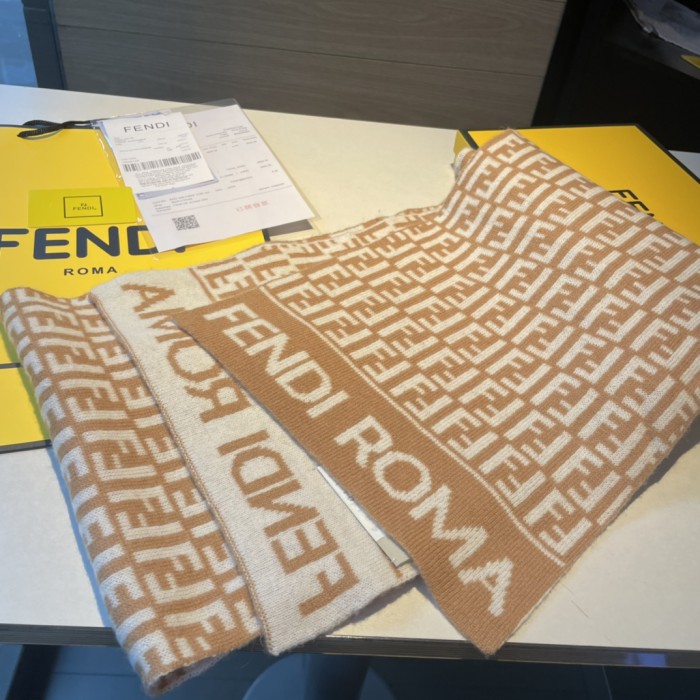 Streetwear Scarf FENDI 326245 SIZE:30*180cm