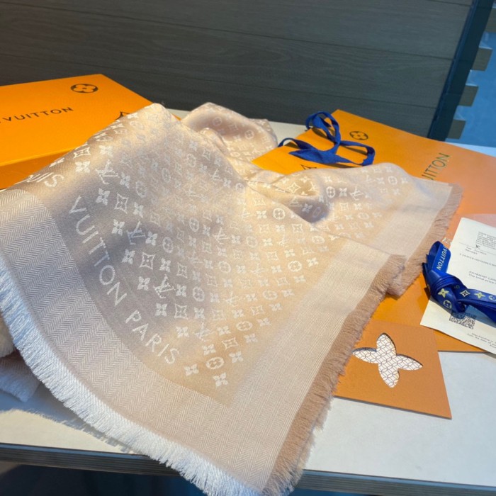 Streetwear Scarf LV 326011 SIZE:120cm*120cm