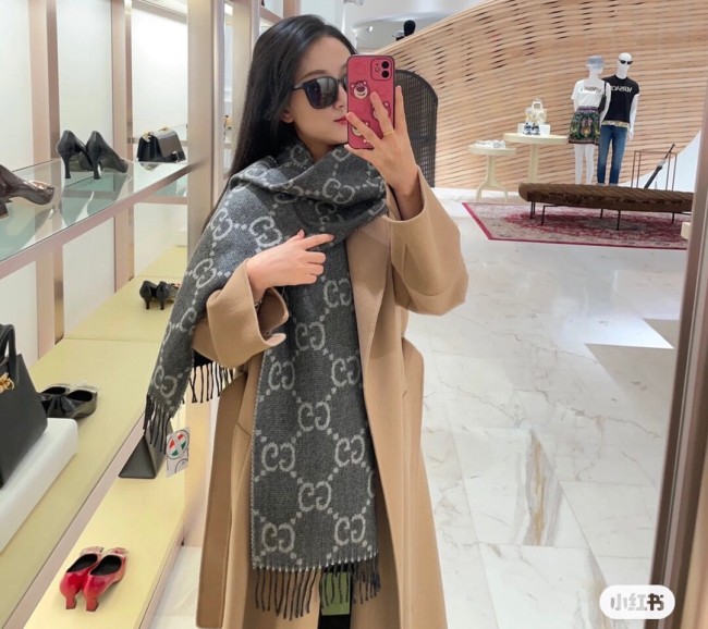 Streetwear Scarf GUCCI 325960 SIZE:34*194cm