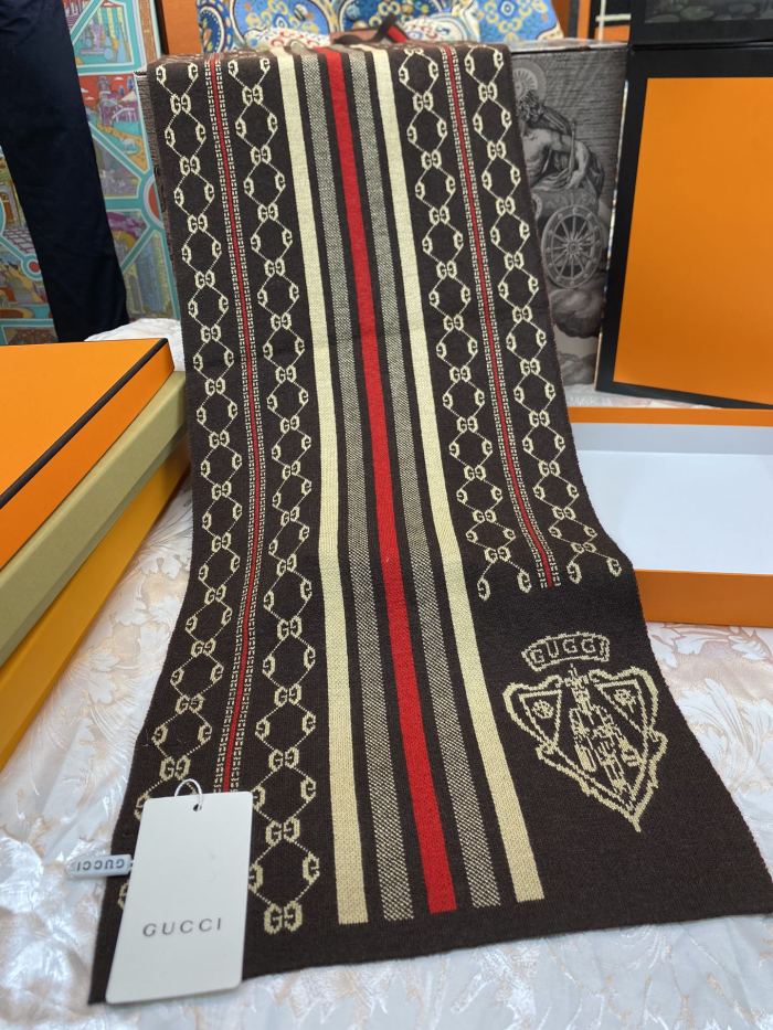 Streetwear Scarf GUCCI 326240 SIZE:180*30cm
