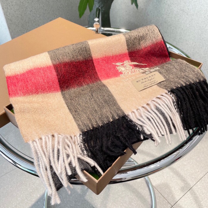 Streetwear Scarf BURBERRY 325966