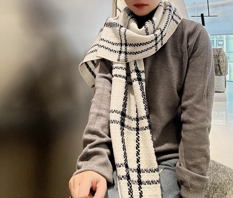 Streetwear Scarf Loewe 325977 SIZE:35 x 180cm