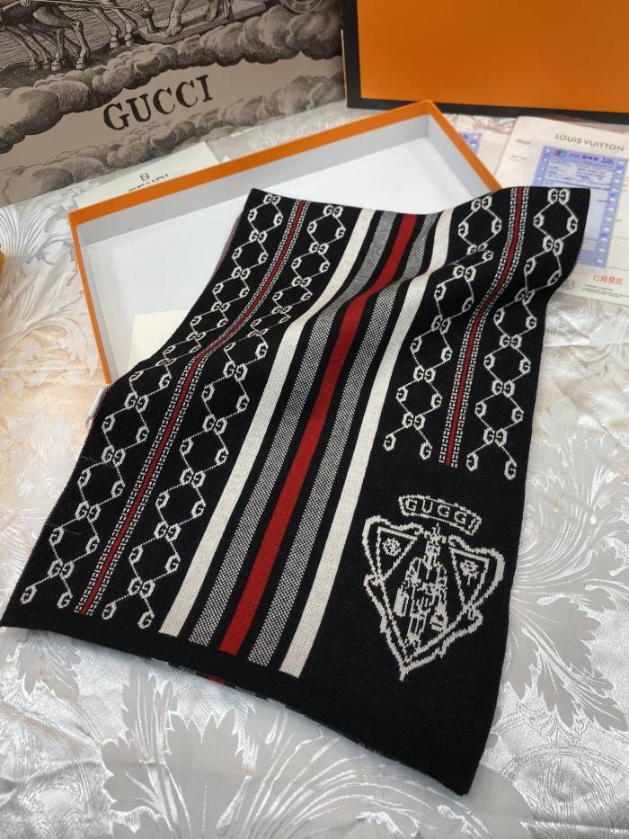 Streetwear Scarf GUCCI 326241 SIZE180*30cm