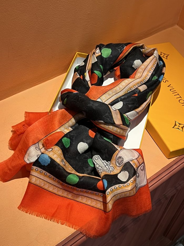 Streetwear Scarf LV 325901 SIZE:100*200cm