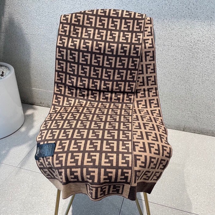 Streetwear Scarf FENDI 325950 SIZE:180*32cm