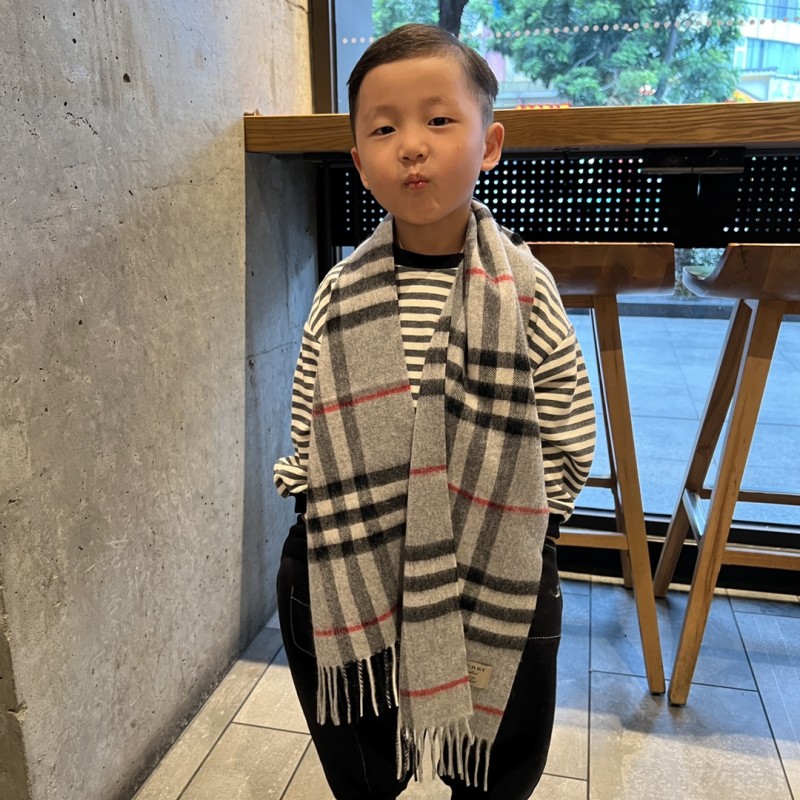 Streetwear Scarf BURBERRY 325919 size：180*70CM