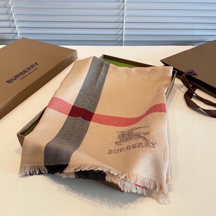 Streetwear Scarf BURBERRY 325940 size：70*200cm