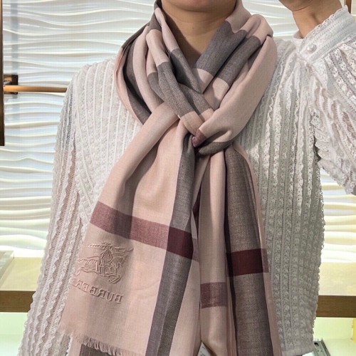 Streetwear Scarf BURBERRY 325939 size：70*200cm