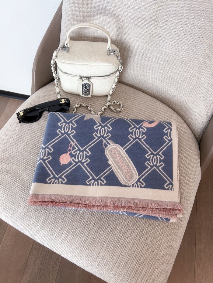 Streetwear Scarf CHANEL 325878 size：180*70cm